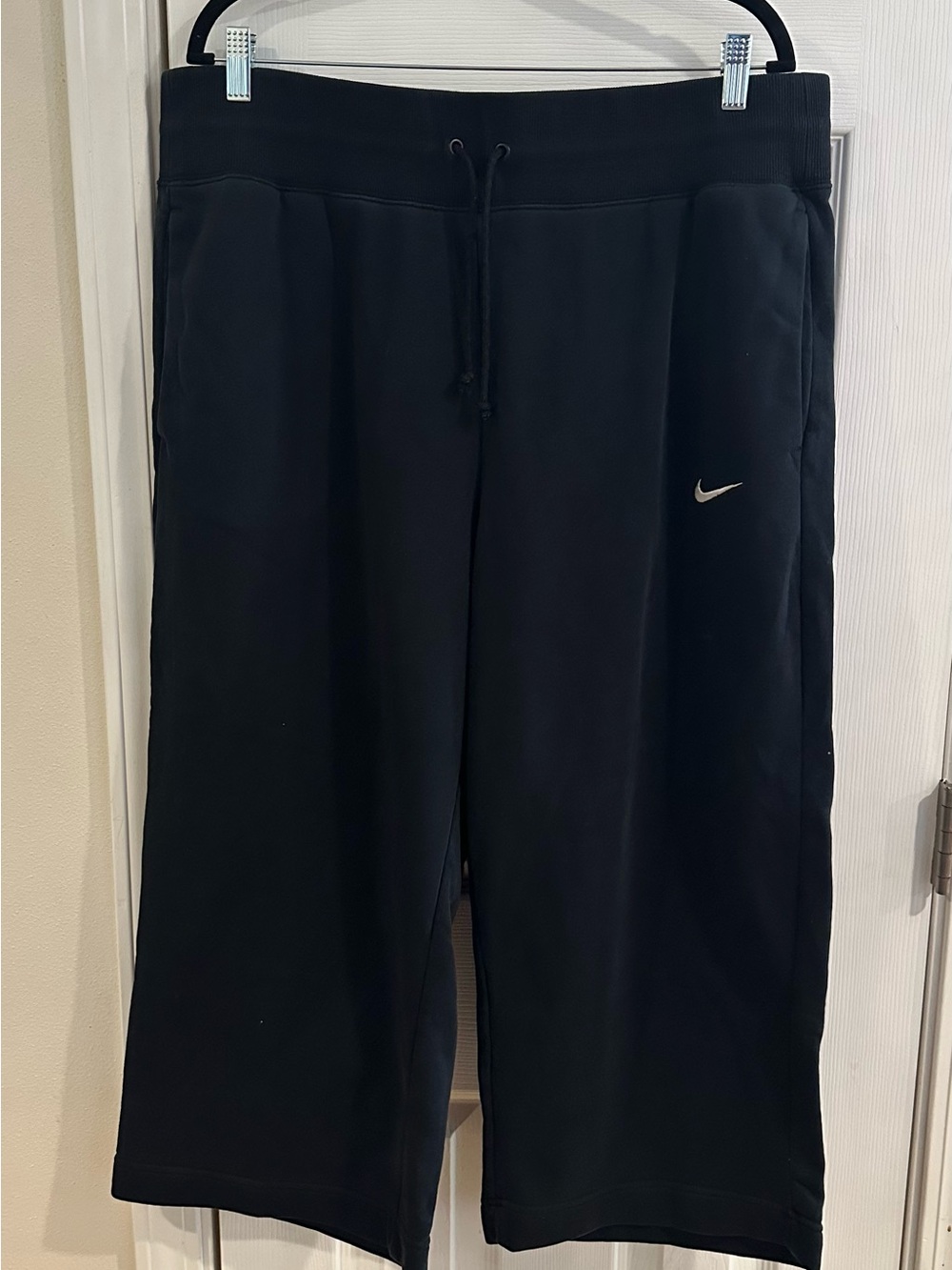 Nike Women’s Sportswear Phoenix Fleece High Waist Cropped Sweatpants Black XXL